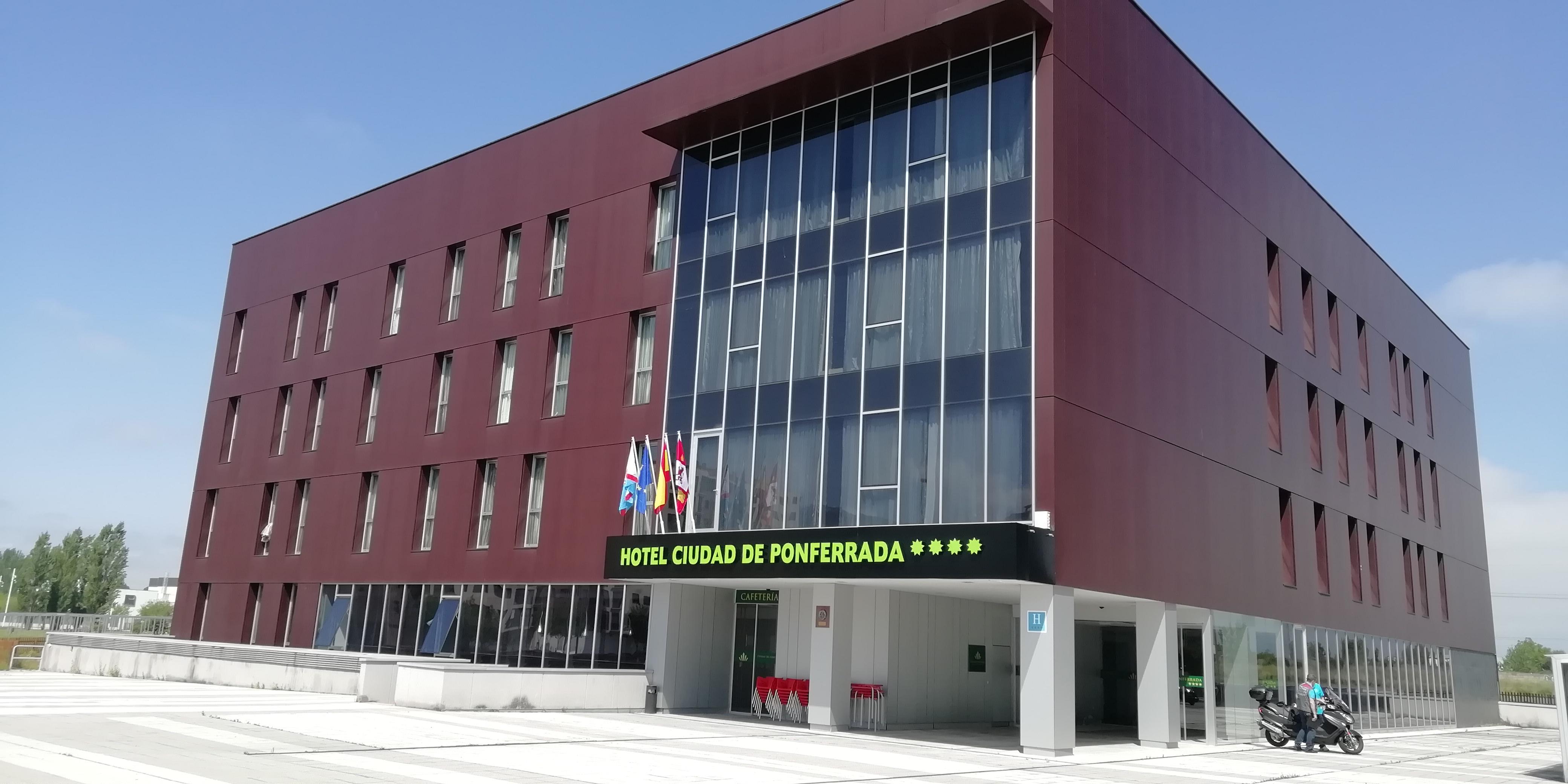 Hotel Ciudad De Ponferrada, Ascend Hotel Collection Exterior photo