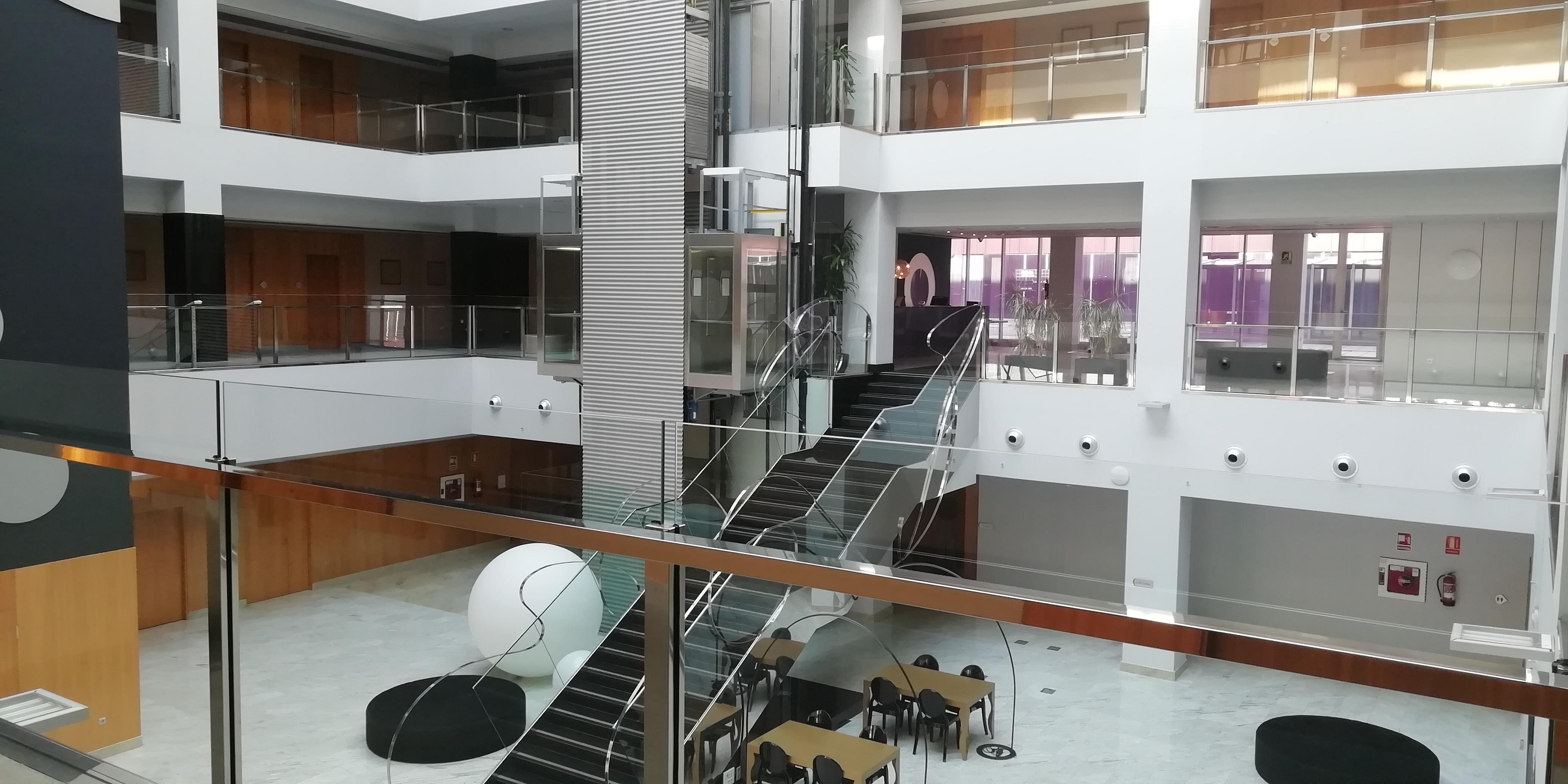 Hotel Ciudad De Ponferrada, Ascend Hotel Collection Exterior photo