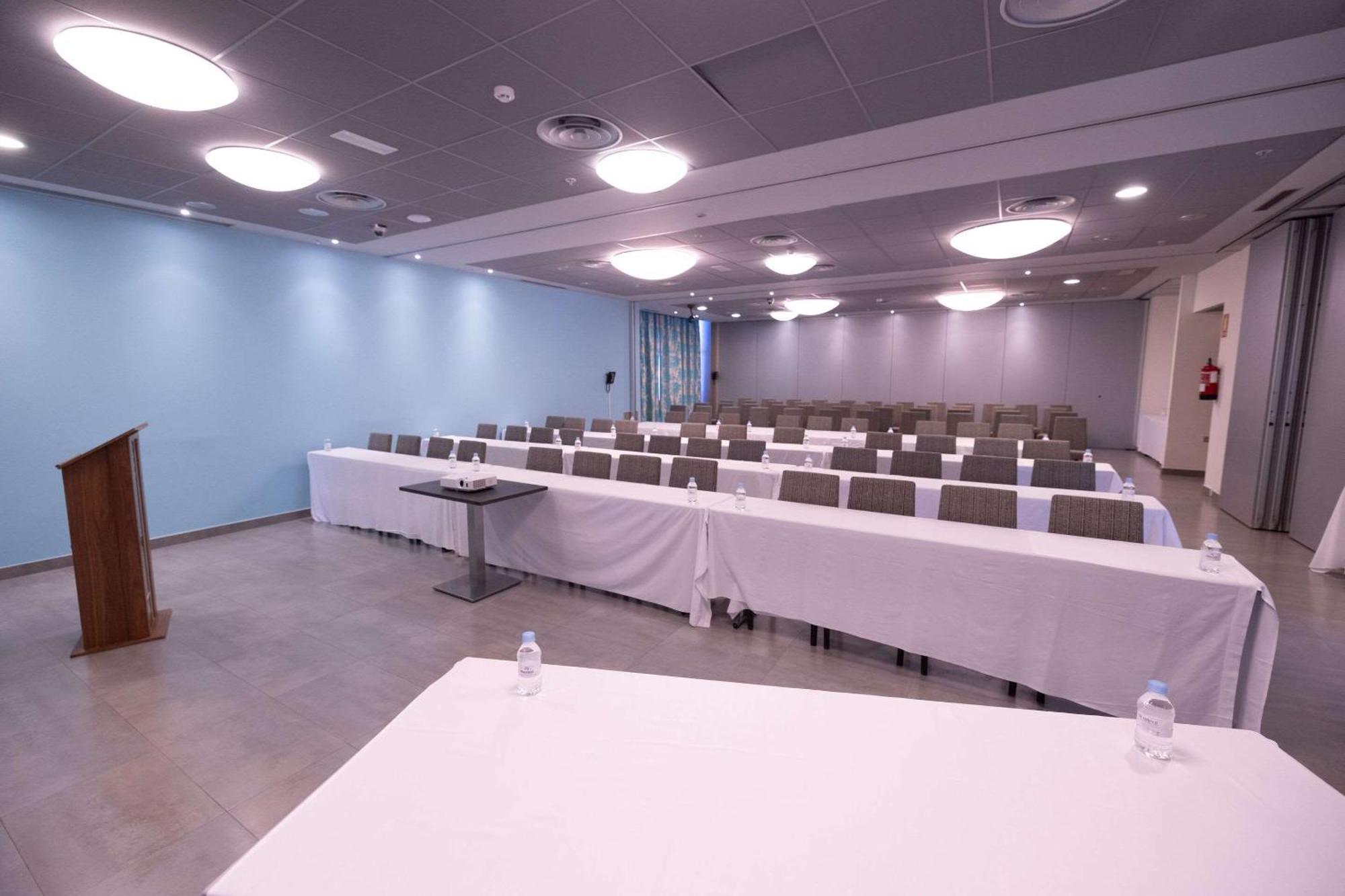 Hotel Ciudad De Ponferrada, Ascend Hotel Collection Exterior photo